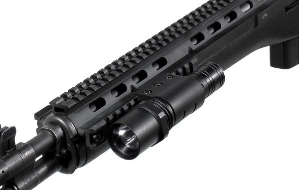 utg leapers 95 lumen tactical flashlight